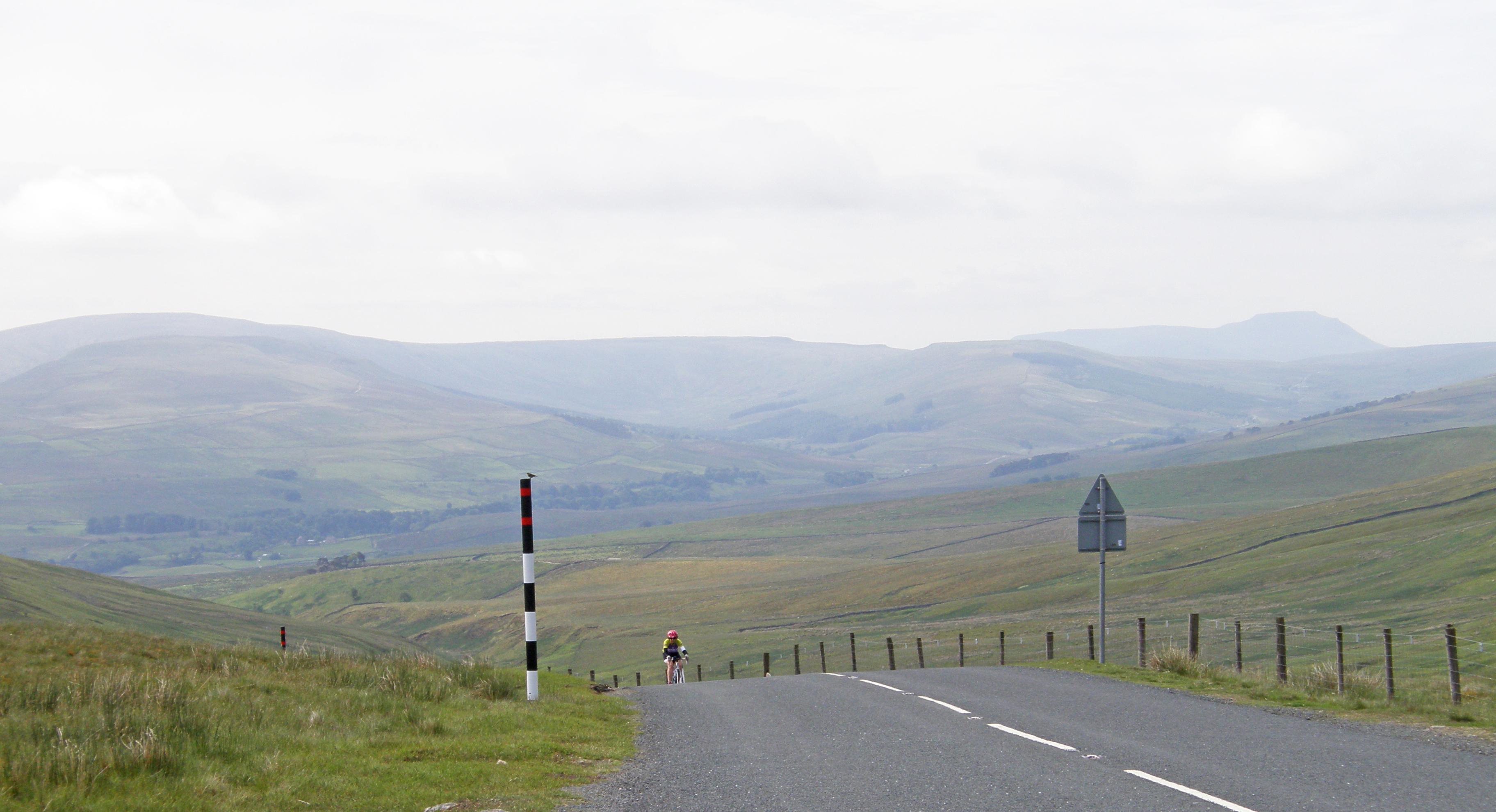 Photo by Amanda Slater from Coventry, West Midlands, UK · Wikimedia Commons · CC BY-SA 2.0 Buttertubs Pass photo