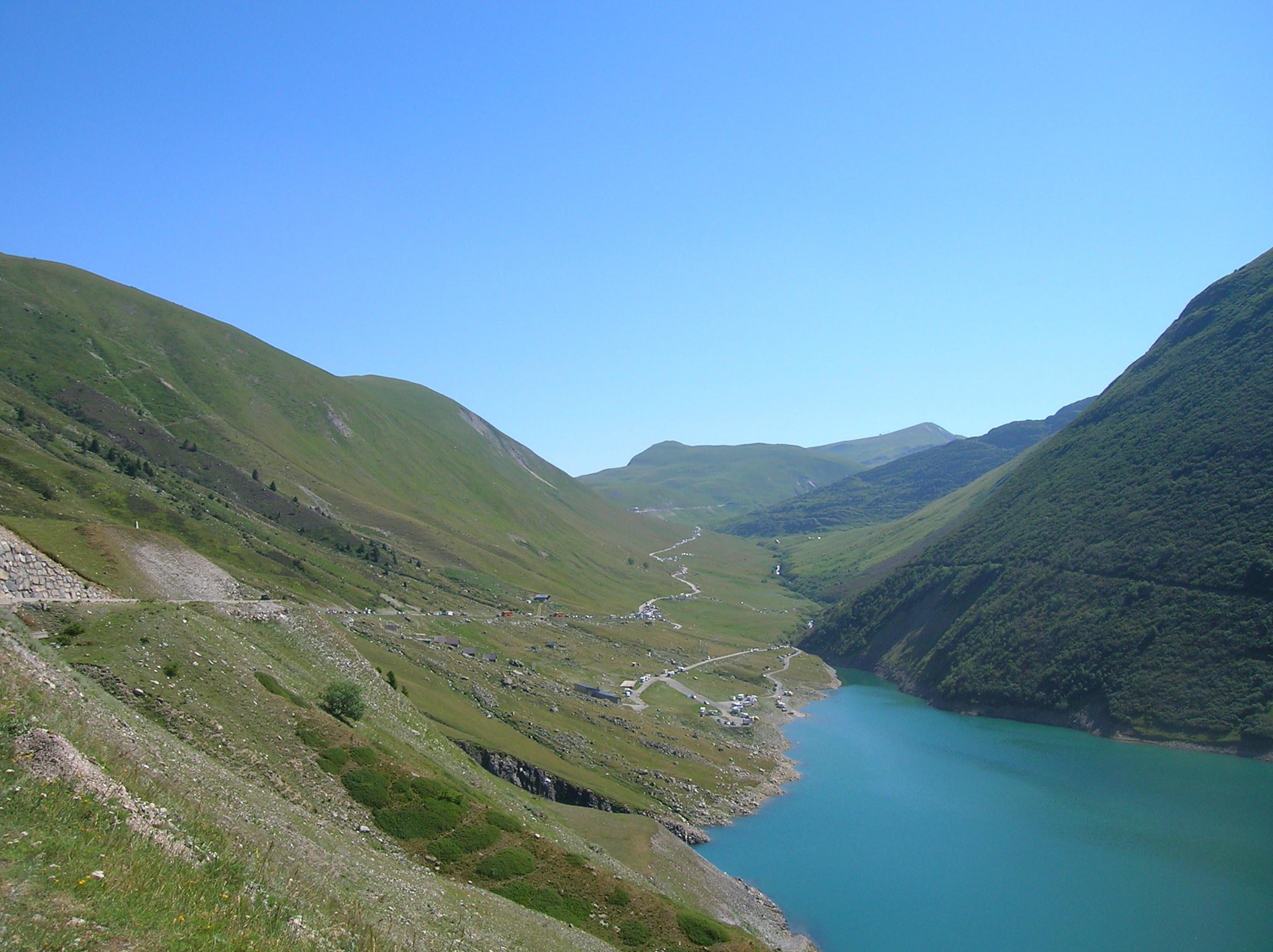 Photo by Zehnfinger 15:53, 7 March 2007 (UTC) · Openverse · by-sa Col de Croix de Fer photo