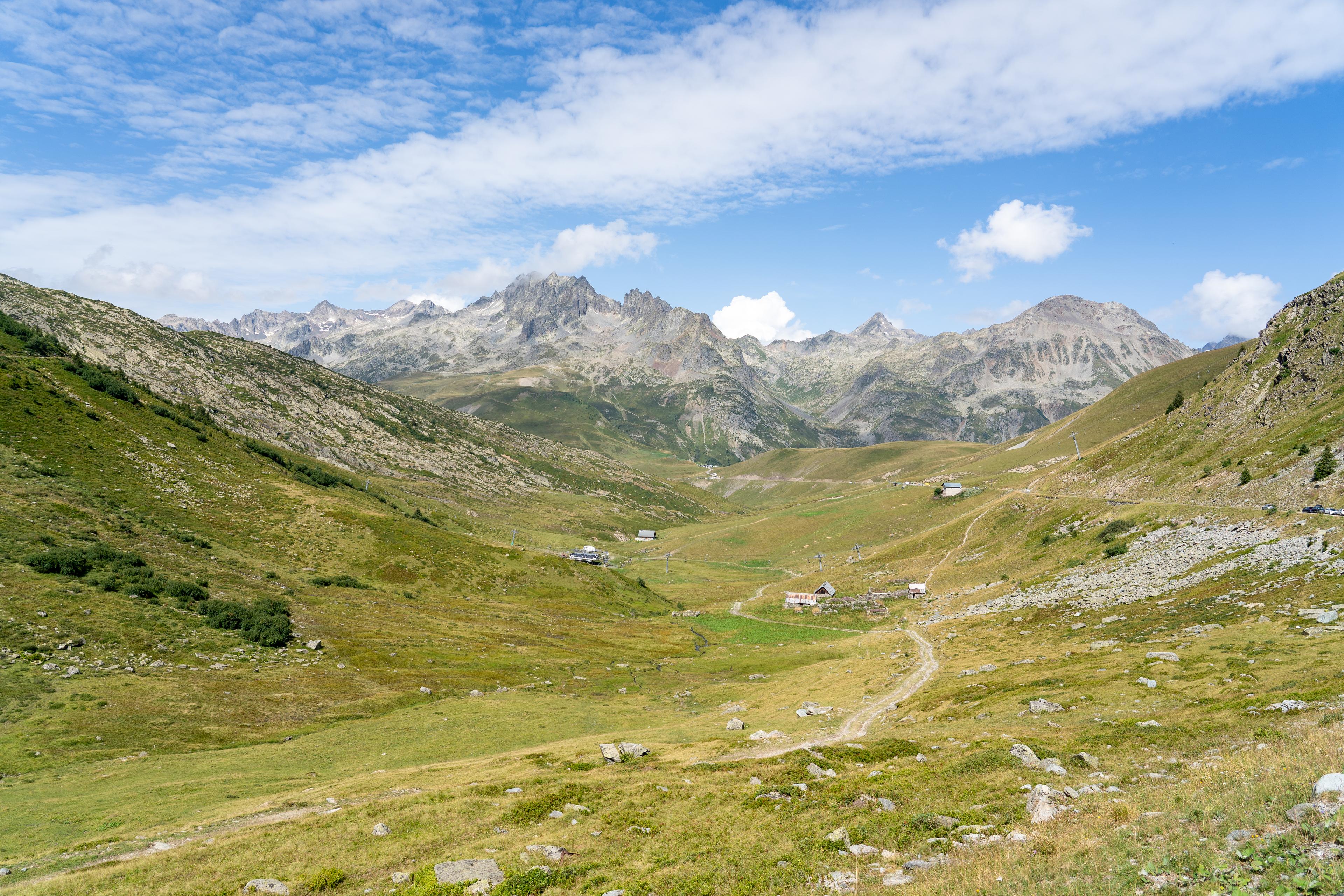 Photo by JrPol · Openverse (wikimedia) · CC BY-SA 4.0 Col de la Croix de Fer photo