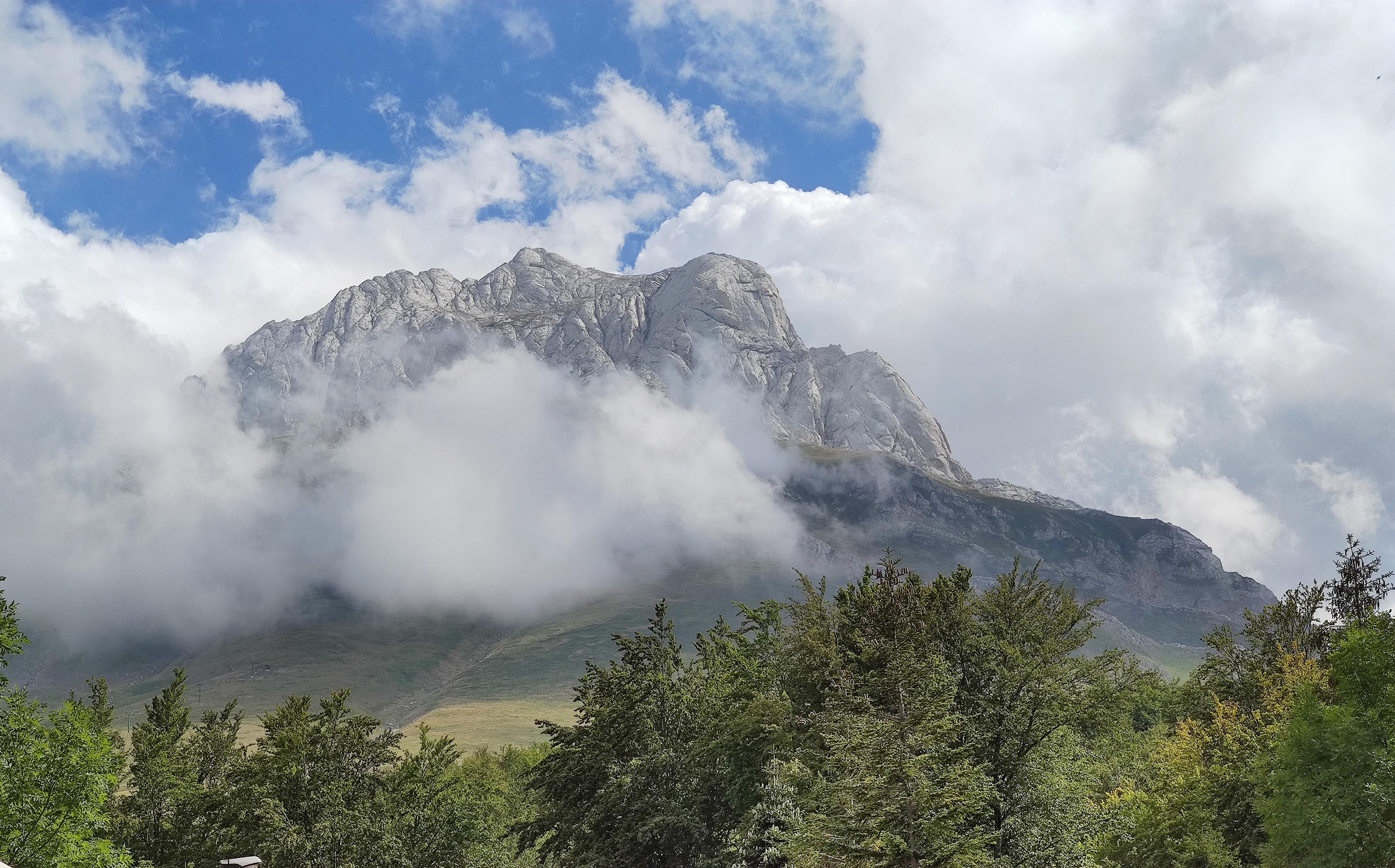 Gran Sasso d’Italia photo