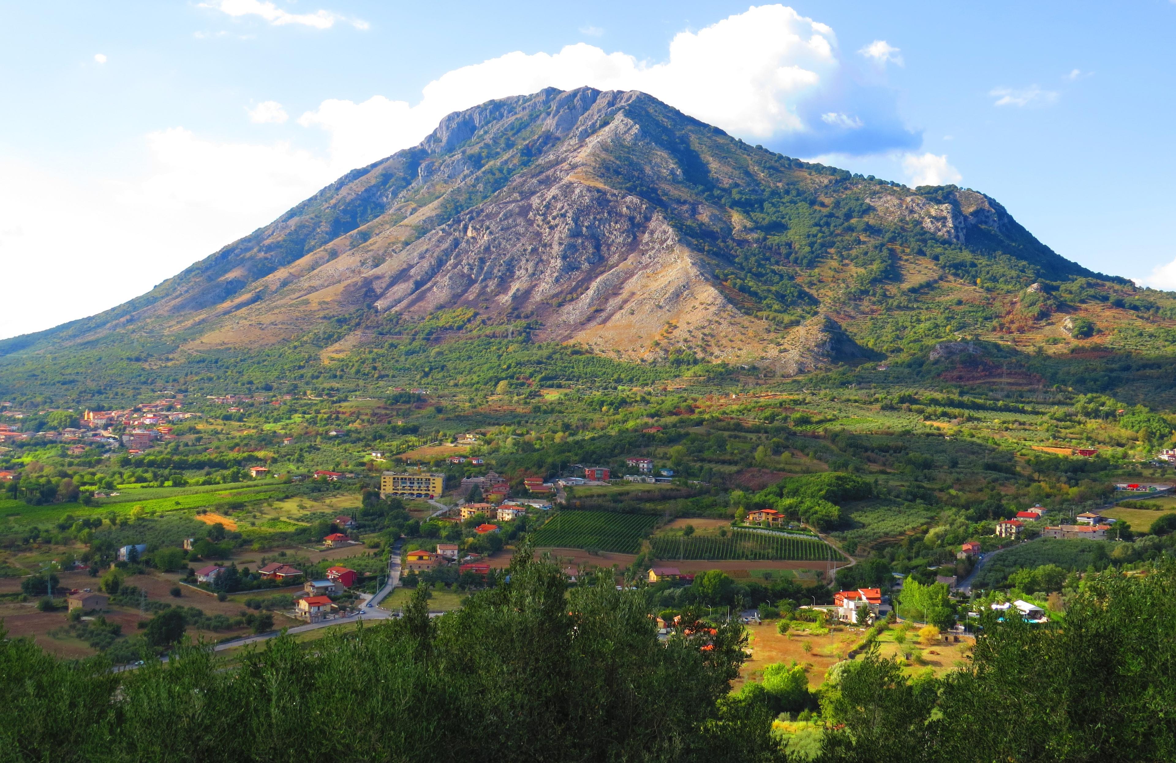 Monte Taburno photo