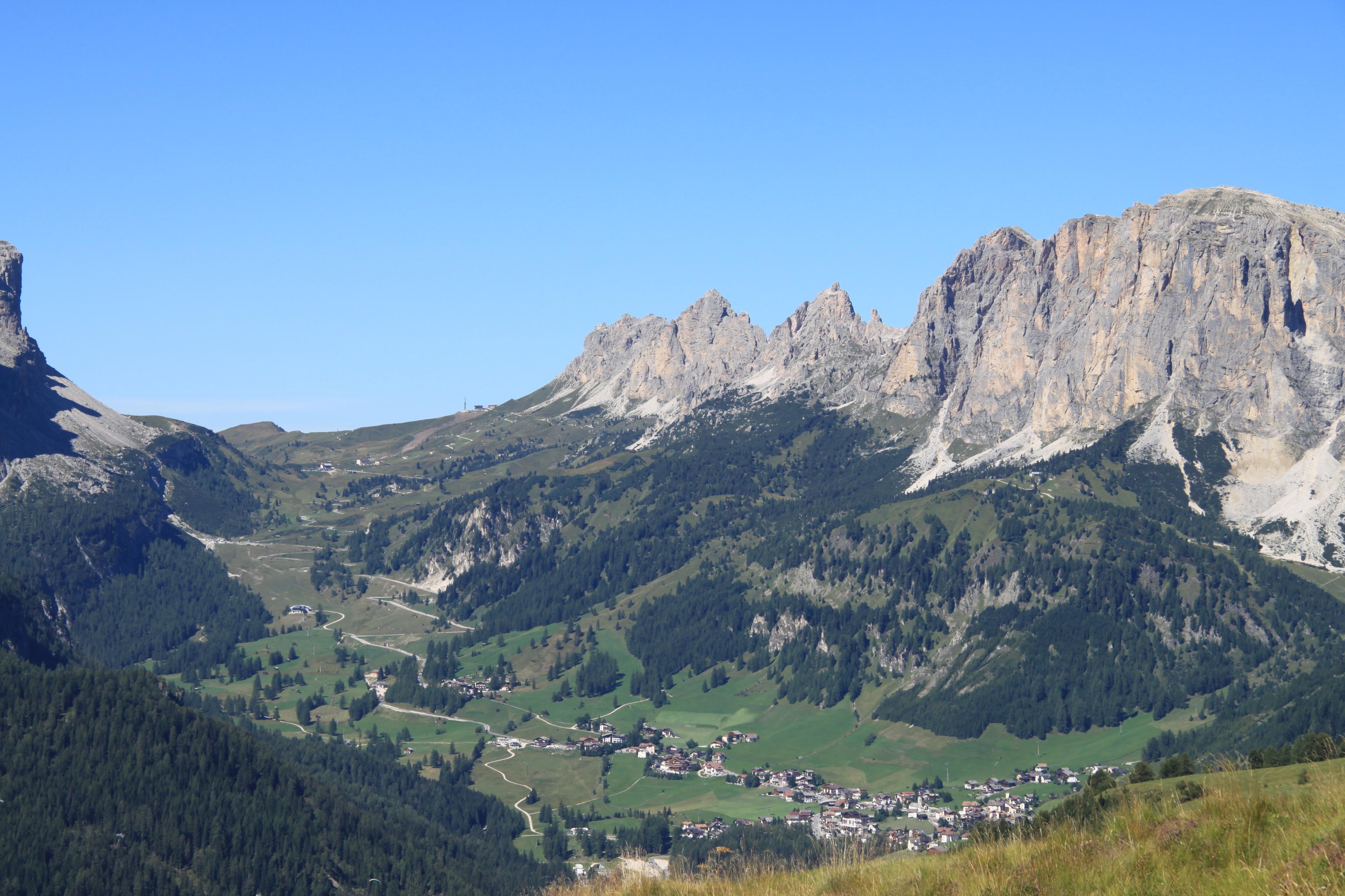 Passo Gardena photo